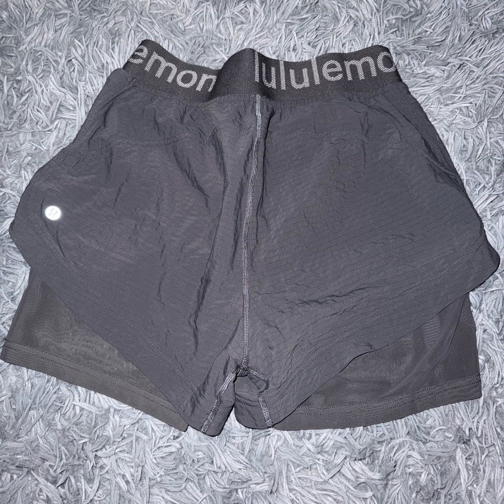Lululemon Athletica Gray Athletic Shorts Lightweight Performance